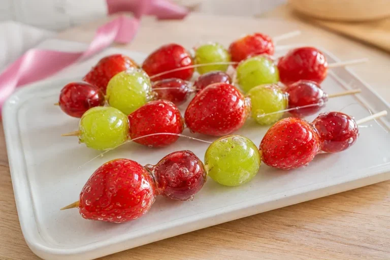 Tanghulu : recette facile, coque de sucre qui craque à 150 °C