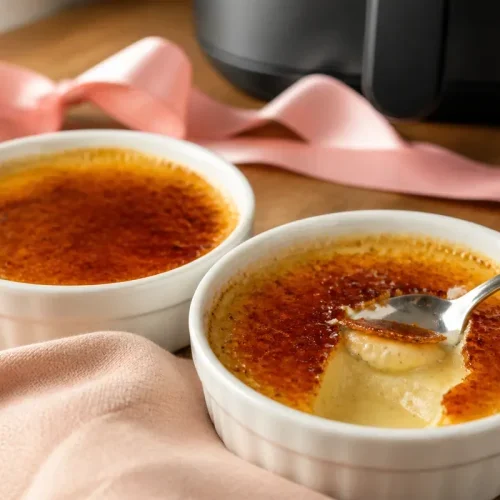 Crème brûlée à l’Air Fryer avec caramel craquant et cœur vanillé